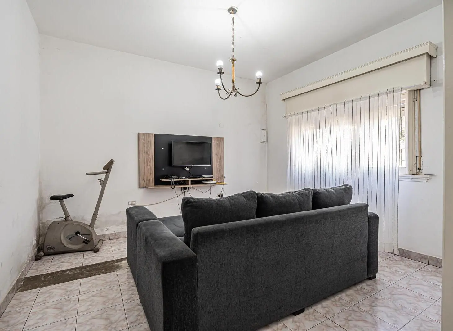 Venta Casa Lote Propio 8,66x35 en Villa Madero con Pileta 5