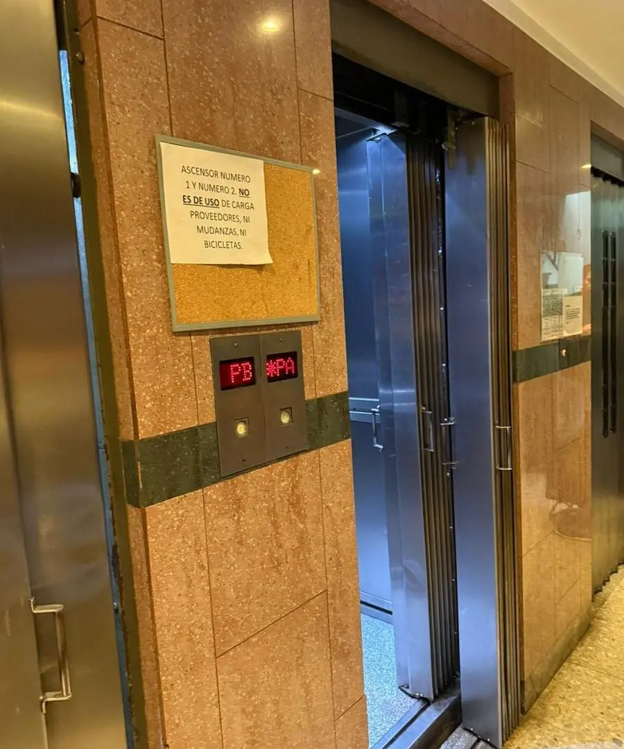 Venta COCHERA en TRIBUNALES por Rampa INVERSION 3