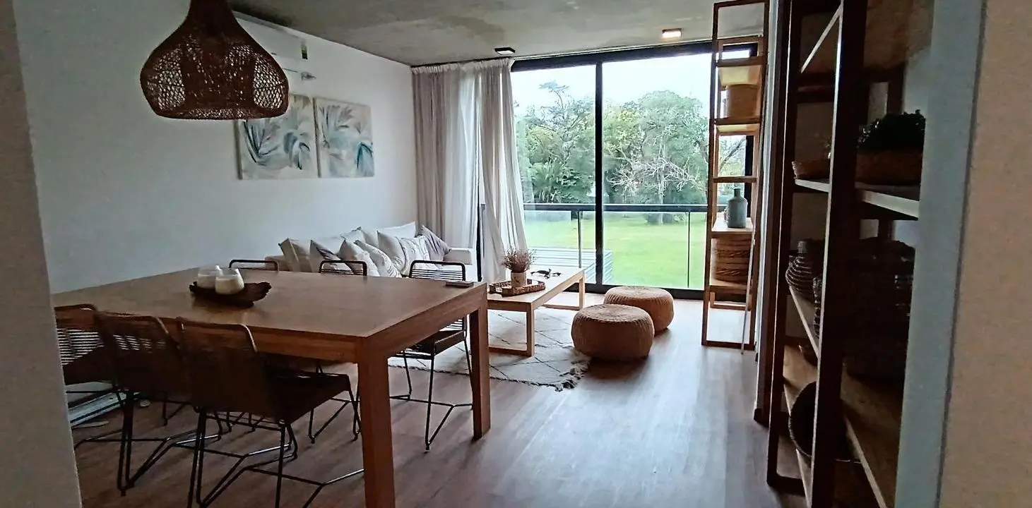 Departamento en Pacheco Central 2