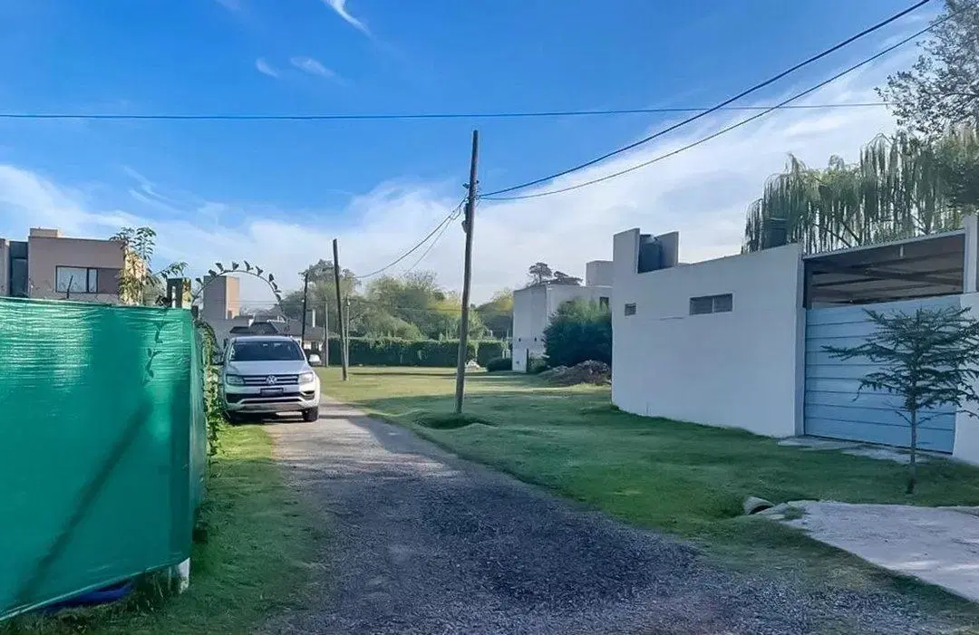 VENTA LOTE FRANCISCO ALVAREZ BARRIO SEMICERRADO VILLA ANGELA EXCELENTE UBICACION 5