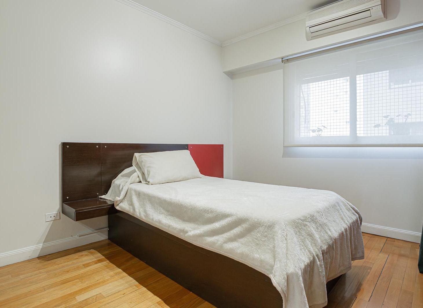 VENTA DEPARTAMENTO - 4 AMBIENTES CON DEPENDENCIA - RECOLETA - FRENTE