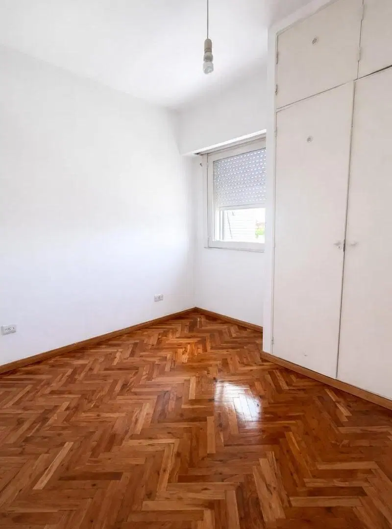 VENTA DE DPTO 3 AMB RAMOS MEJIA CON COCHERA 4