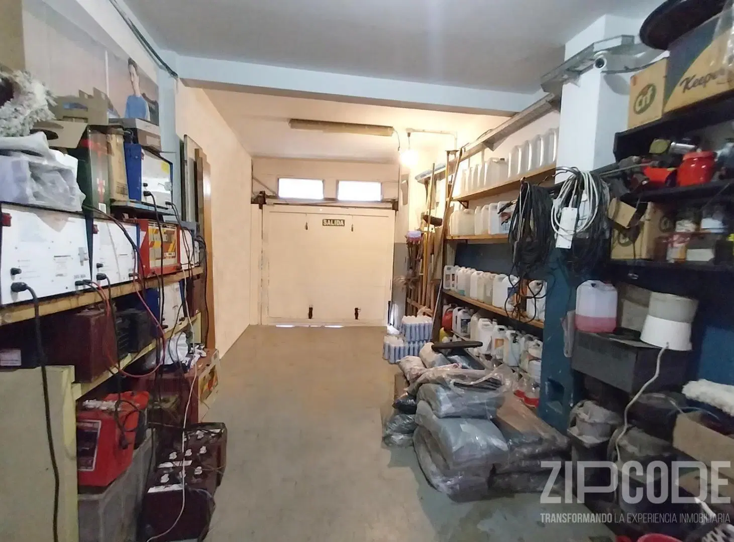 Depósito en  VENTA con oficinas 5