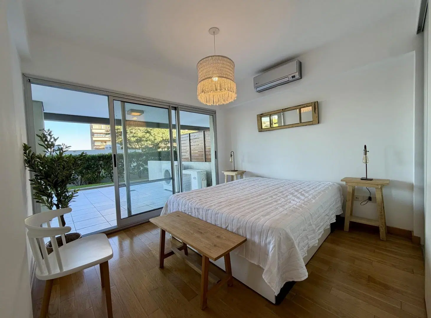 Departamento Amoblado con Jardín y Vista a Laguna en El Faro, Nordelta 4