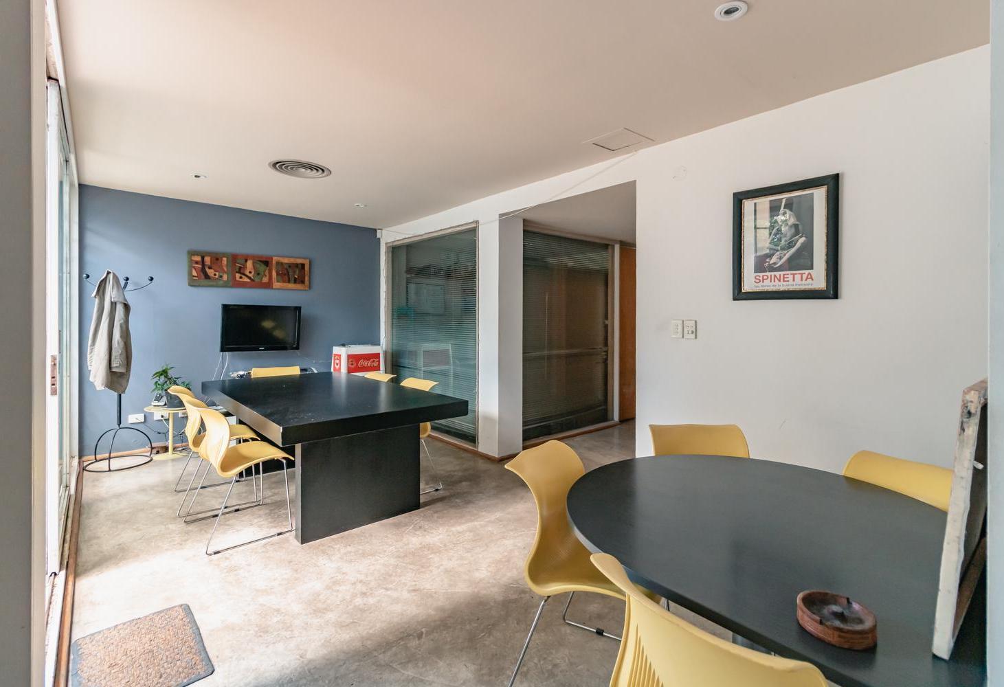 Estudio de Grabación , 6 ambientes en coghlan, Lote propio.