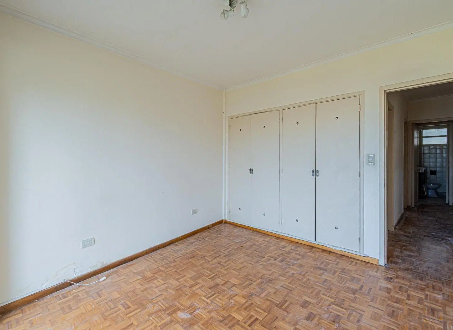 Venta 3 Ambientes Recoleta con Dependencia y Doble Circulacion 3