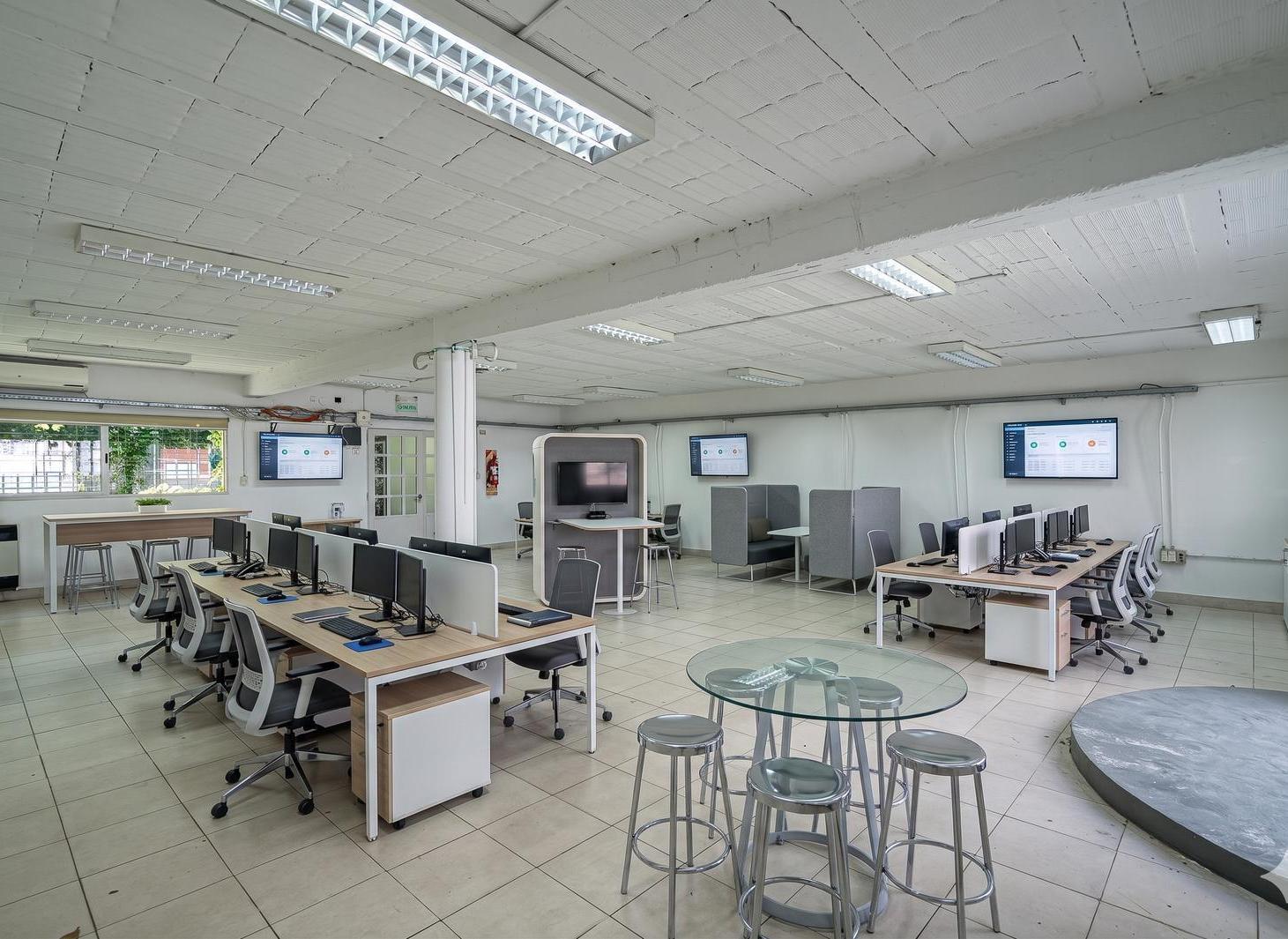 VENTA Block Edificio Comercial Oficinas Empresa Pyme Patios Conectividad Florida Vicente López