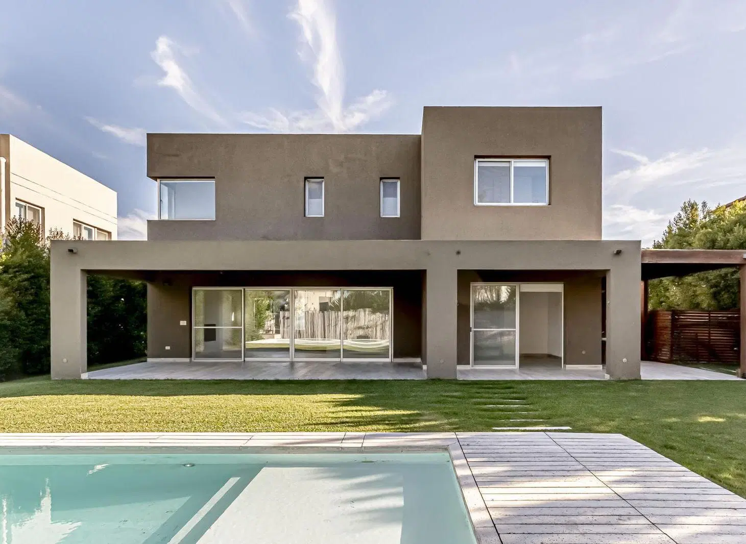 Venta | Casa con 3 dormitorios en lote interno | Barbarita, Troncos del Talar 2
