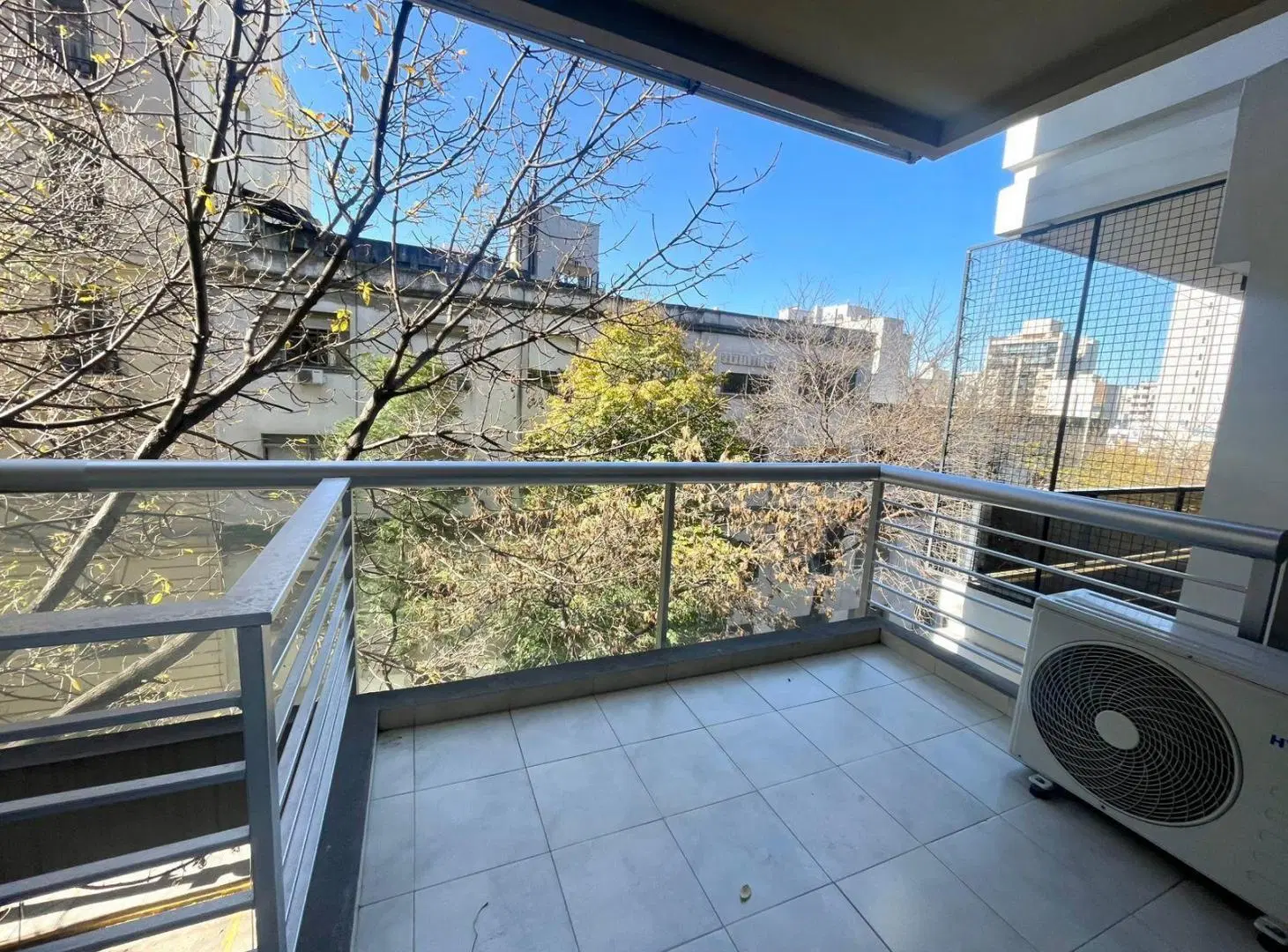 Alquiler departamento con balcon CABALLITO 3