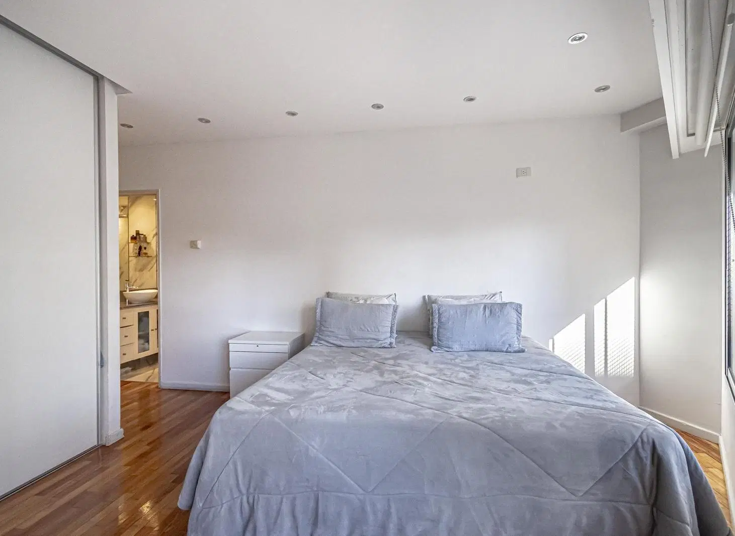 Venta departamento 4 ambientes al frente, todo reciclado, amenities en Belgrano 4