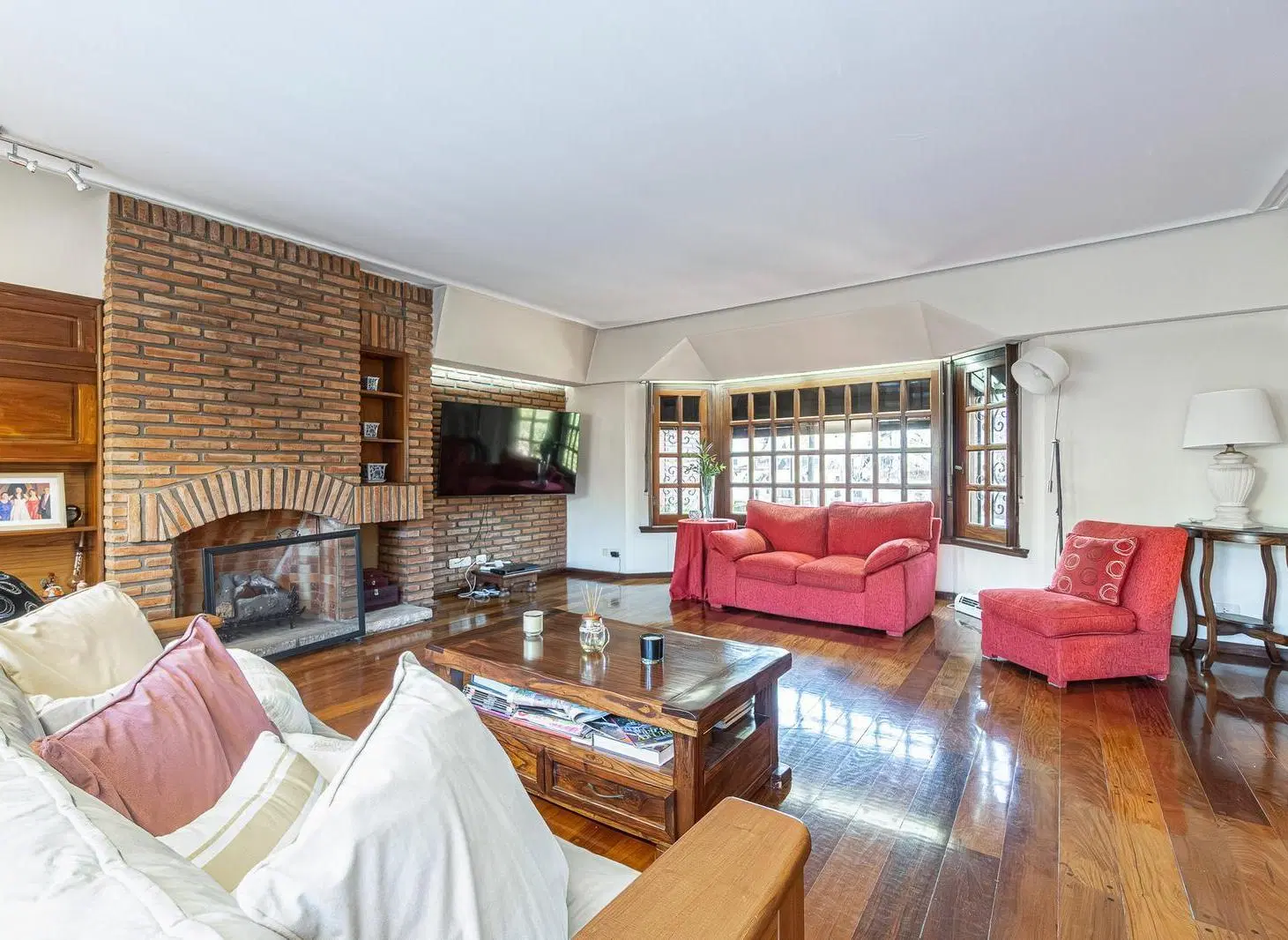Casa en venta 5 ambientes en Ituzaingó. Apto crédito. 4