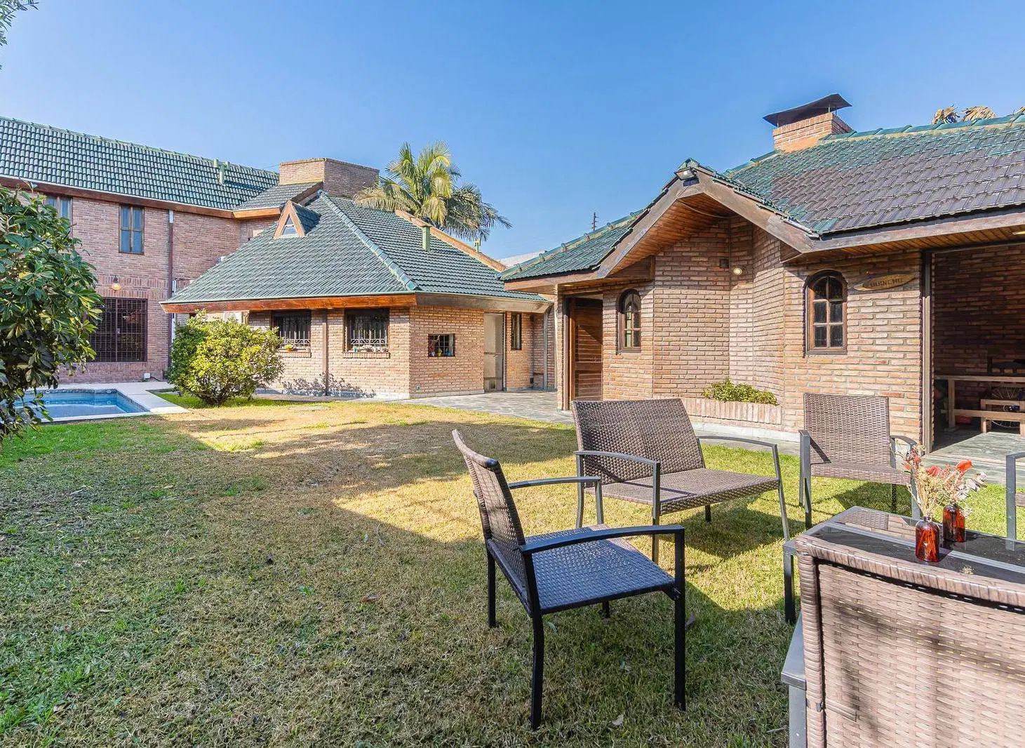 Casa en venta 5 ambientes en Ituzaingó. Apto crédito. 3