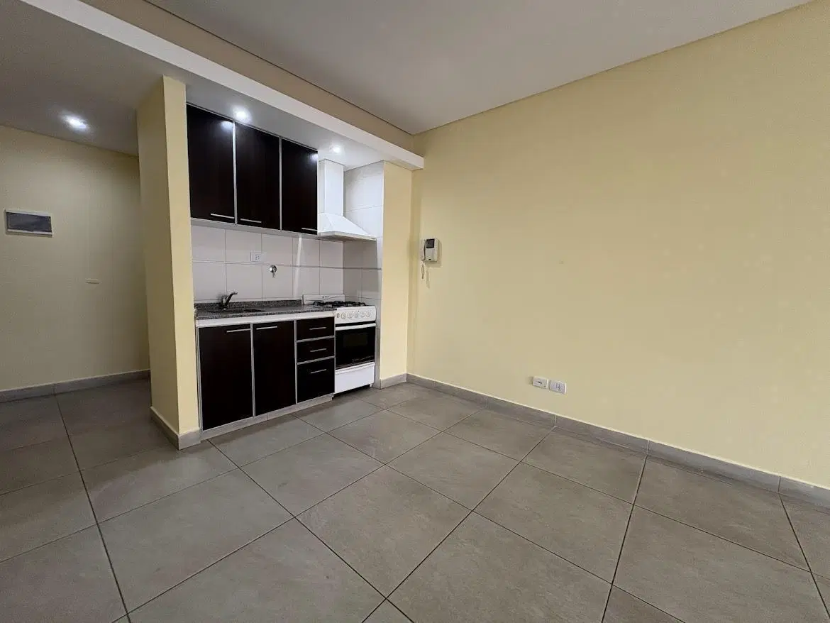 Departamento monoambiente, balcon, muy buen estado., CABA 3