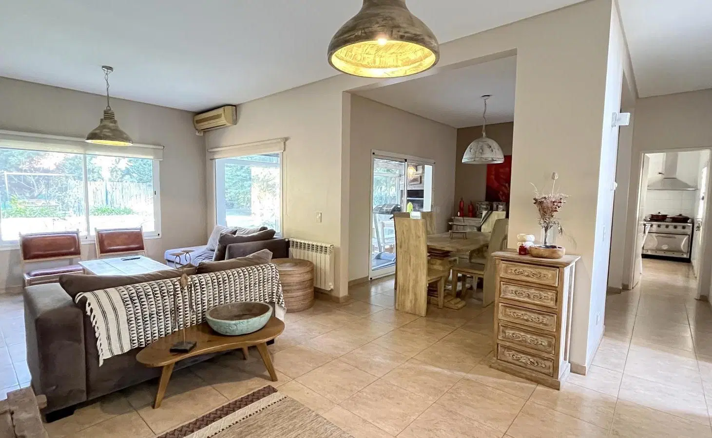Casa en San Agustin a la venta con gran parque, apta credito! 4