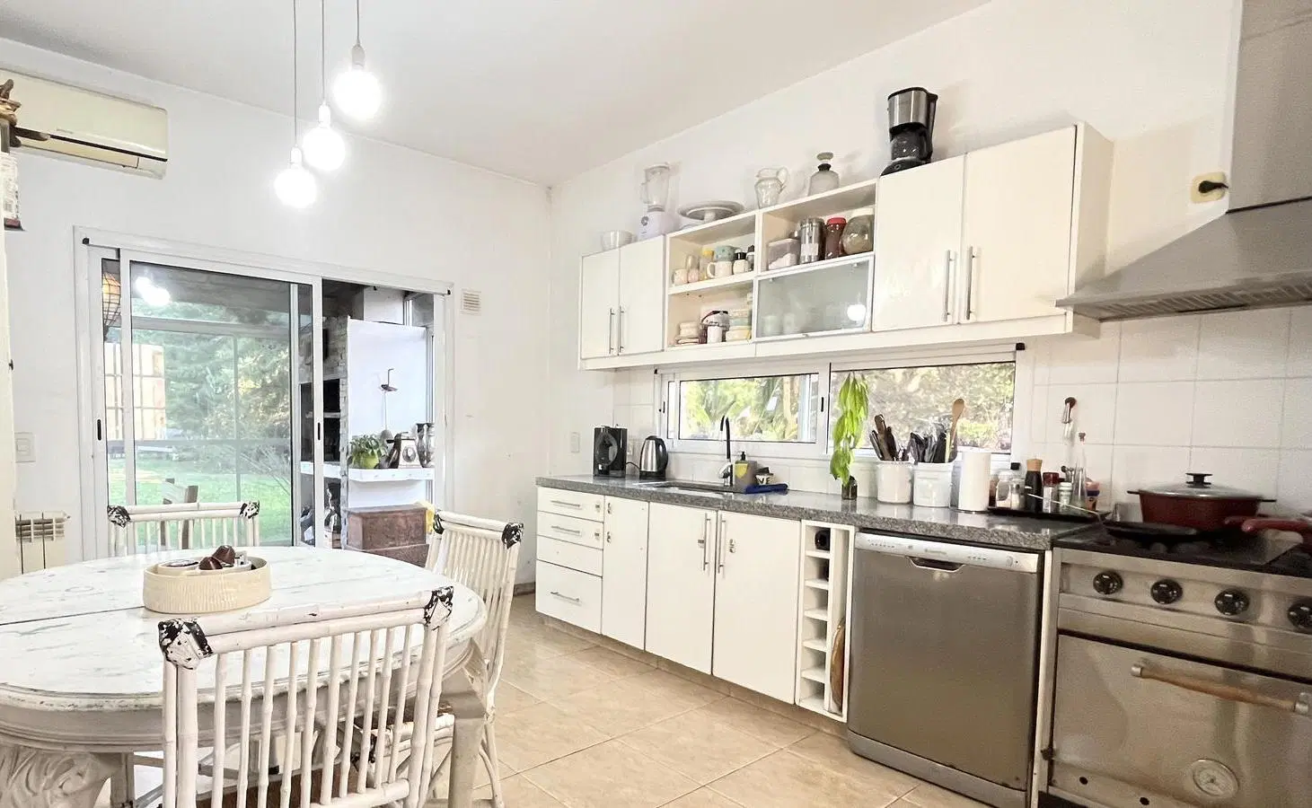 Casa en San Agustin a la venta con gran parque, apta credito! 5