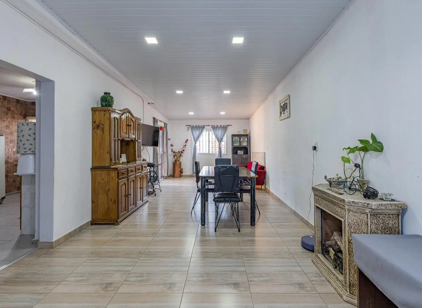 Venta de Casa 4 ambientes en Longchamps 3