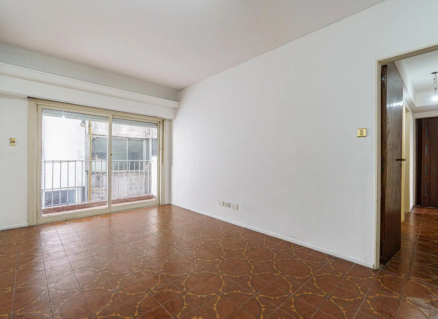 Departamento 3 amb con dependencia y balcon 4