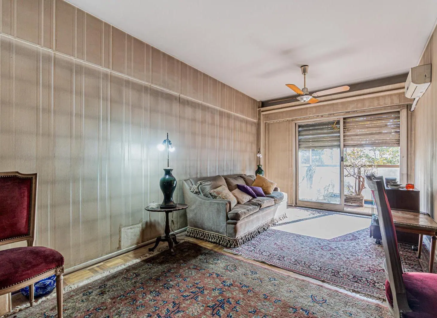 Departamento 4 ambientes + dependencia -Venta en Balvanera 4