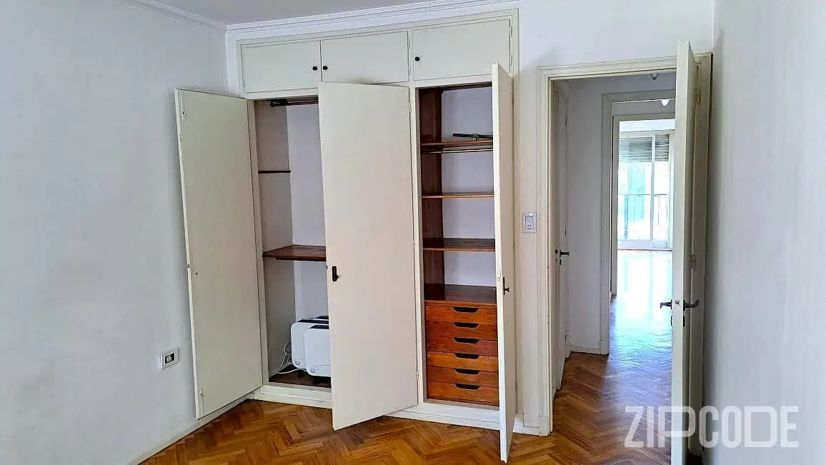 DEPARTAMENTO SEMIPISO EN RECOLETA FRENTE CON BALCON 2