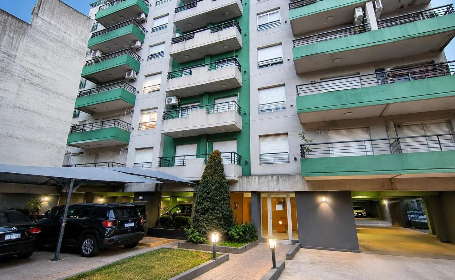 Venta Cochera semicubierta en Haedo 5