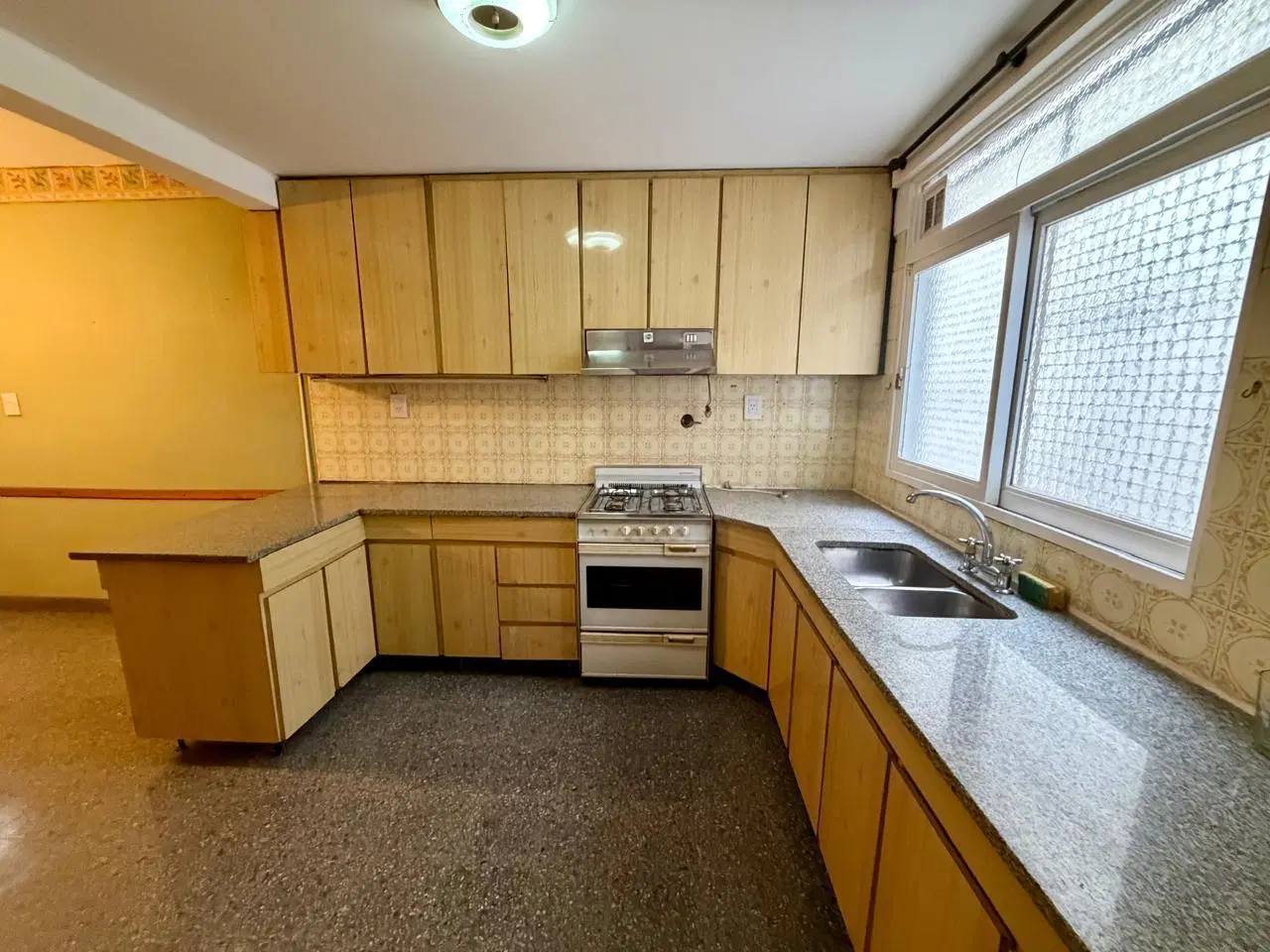 Alquiler 4 ambientes con dependencia y gran Balcon en Belgrano 3