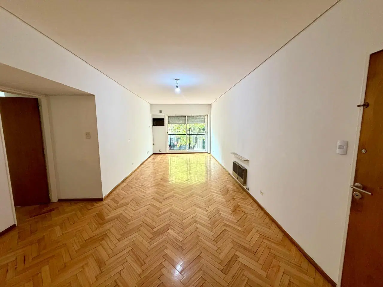 Alquiler 4 ambientes con dependencia y gran Balcon en Belgrano 5