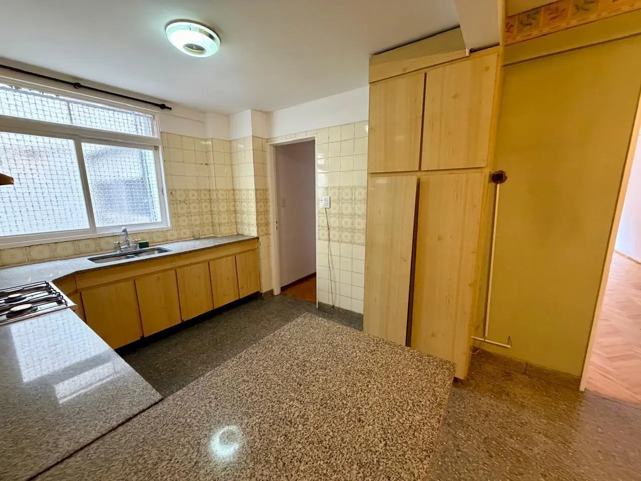 Alquiler 4 ambientes con dependencia y gran Balcon en Belgrano 5