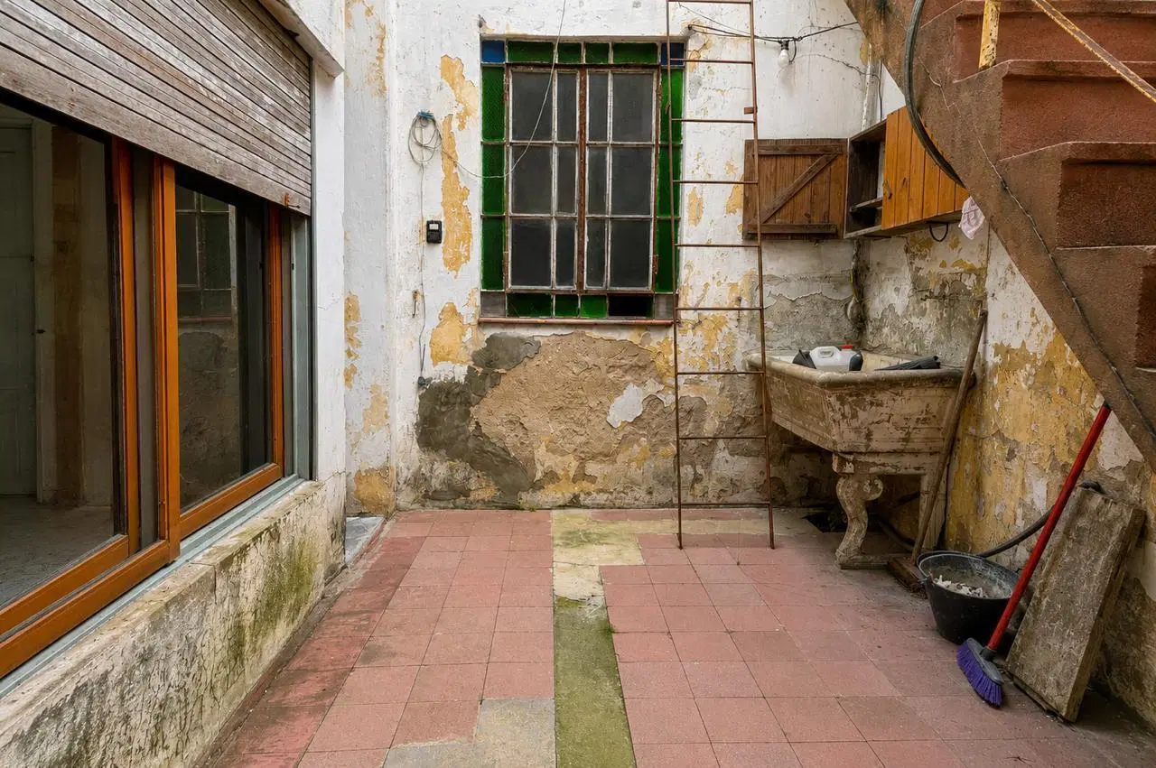 Galpón con casa a reciclar 8
