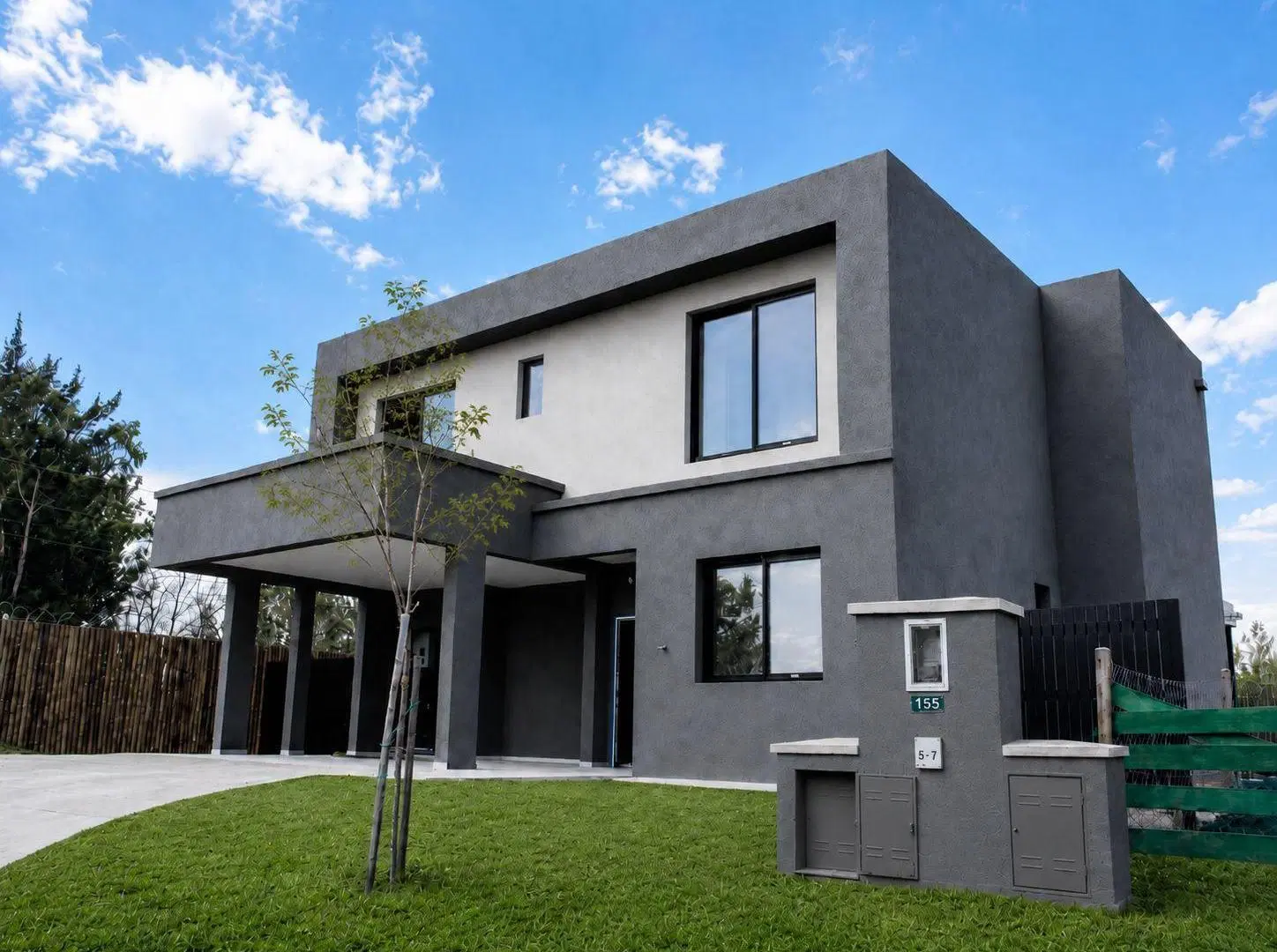 Casa en venta a estrenar en Santa Ana, suite en planta baja 2