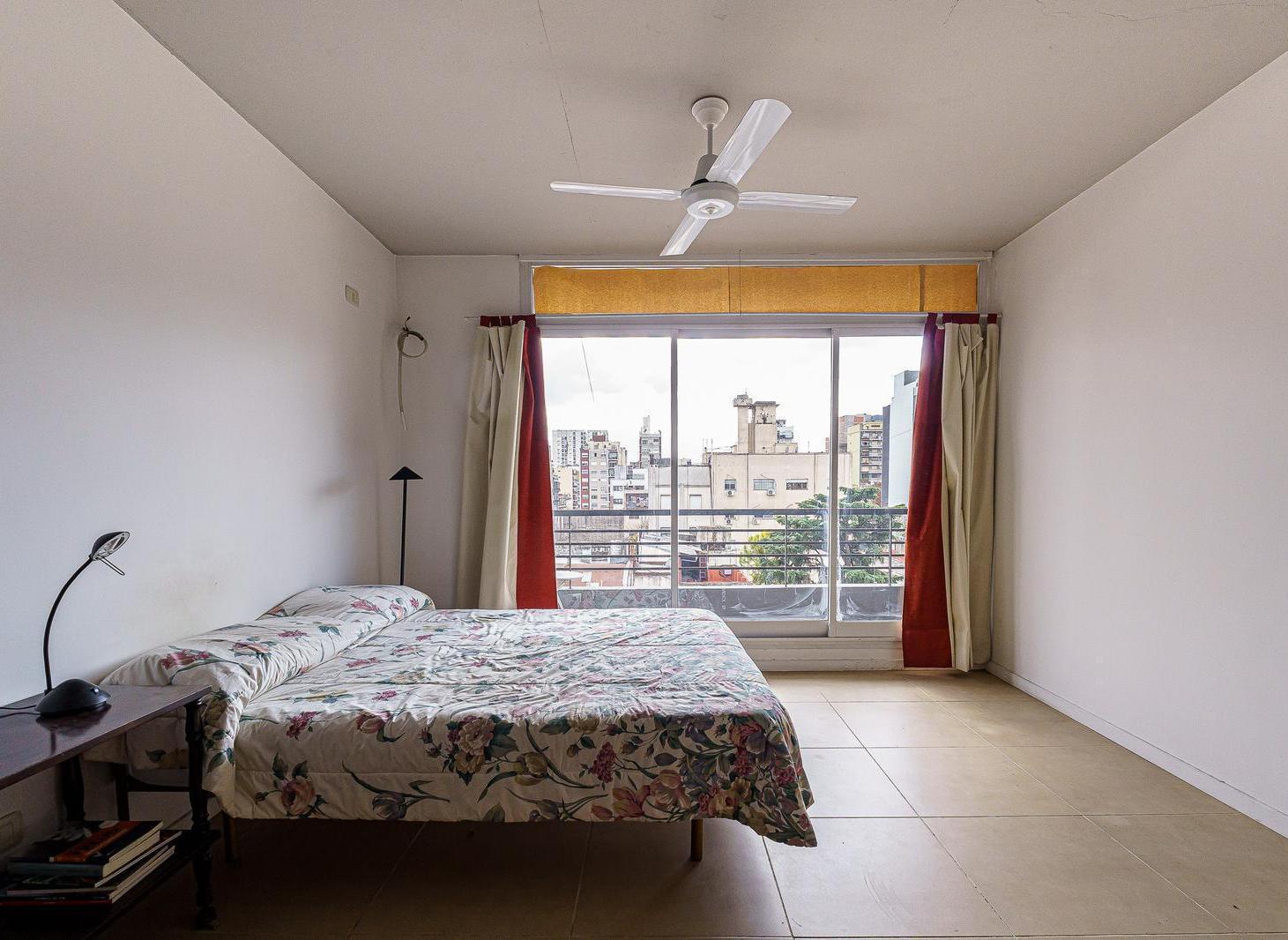 Departamento de un ambiente con cochera a la venta muy buen estado