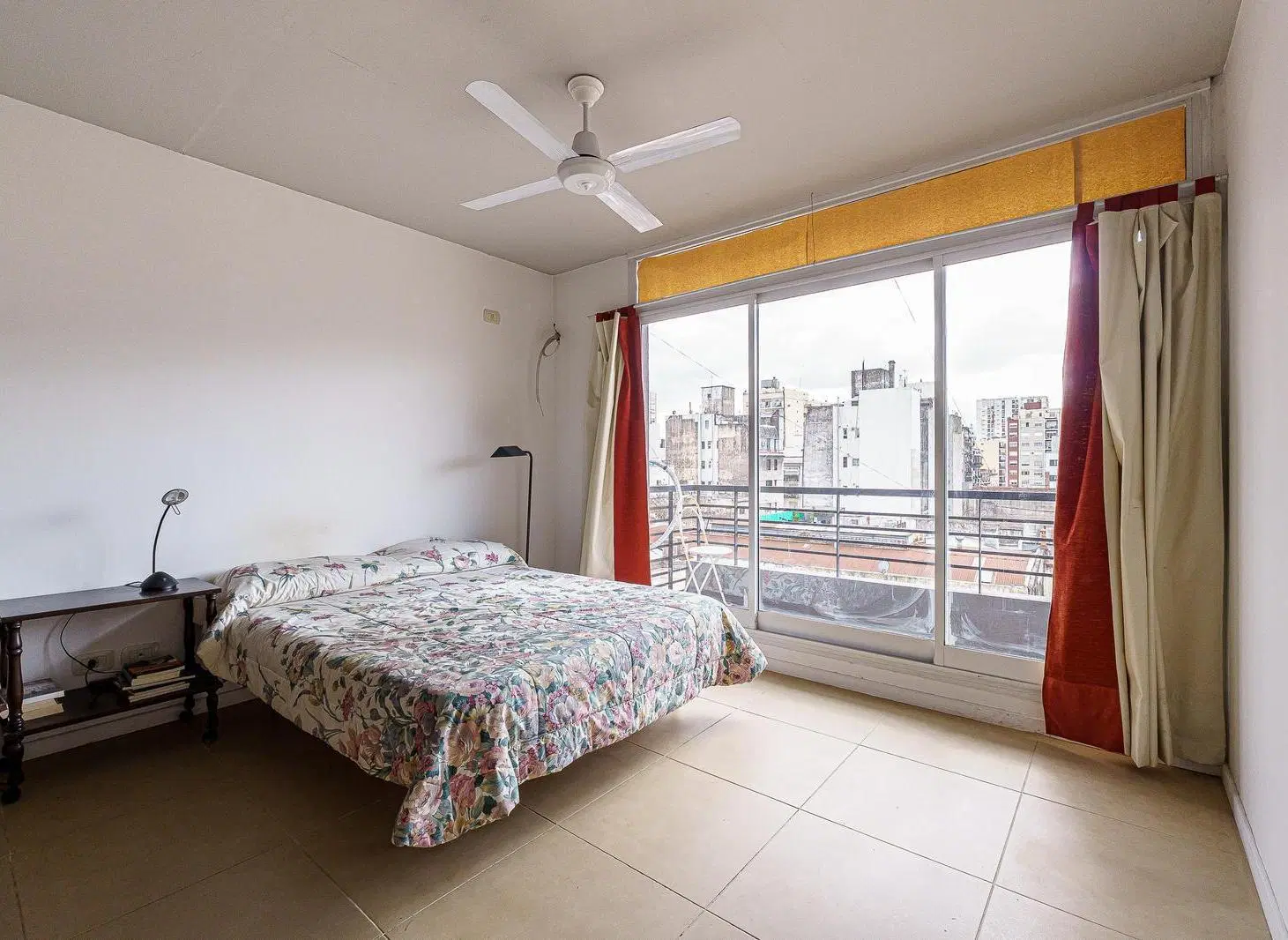 Departamento de un ambiente con cochera a la venta muy buen estado 2