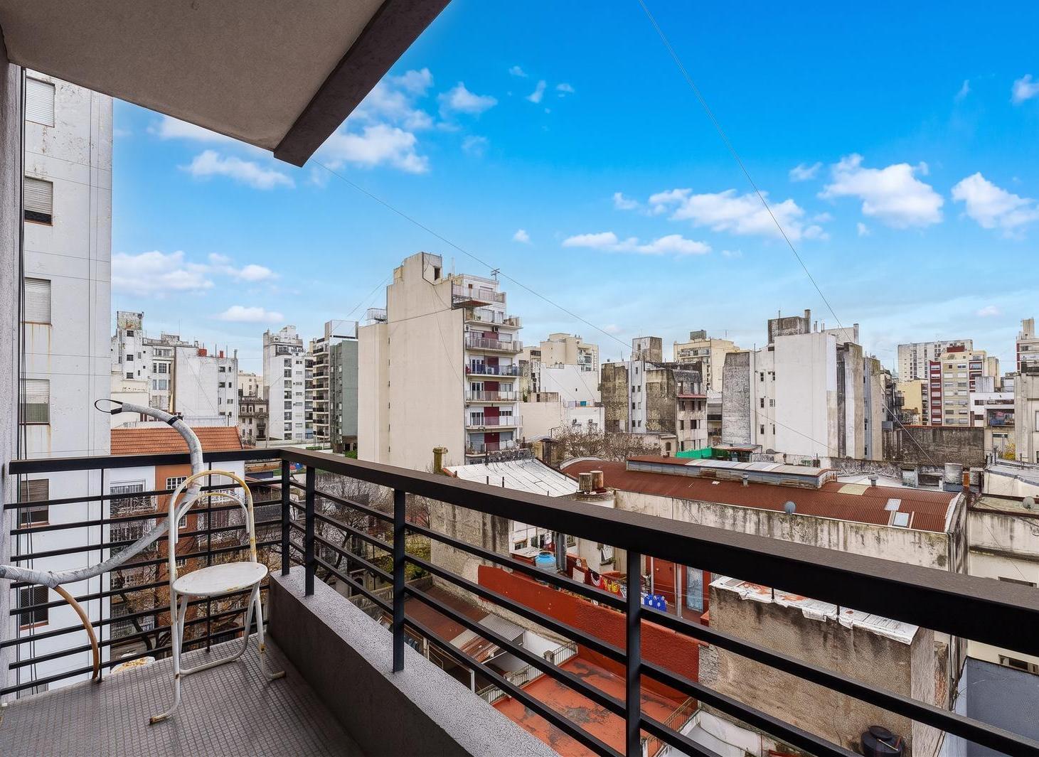 Departamento de un ambiente con cochera a la venta muy buen estado