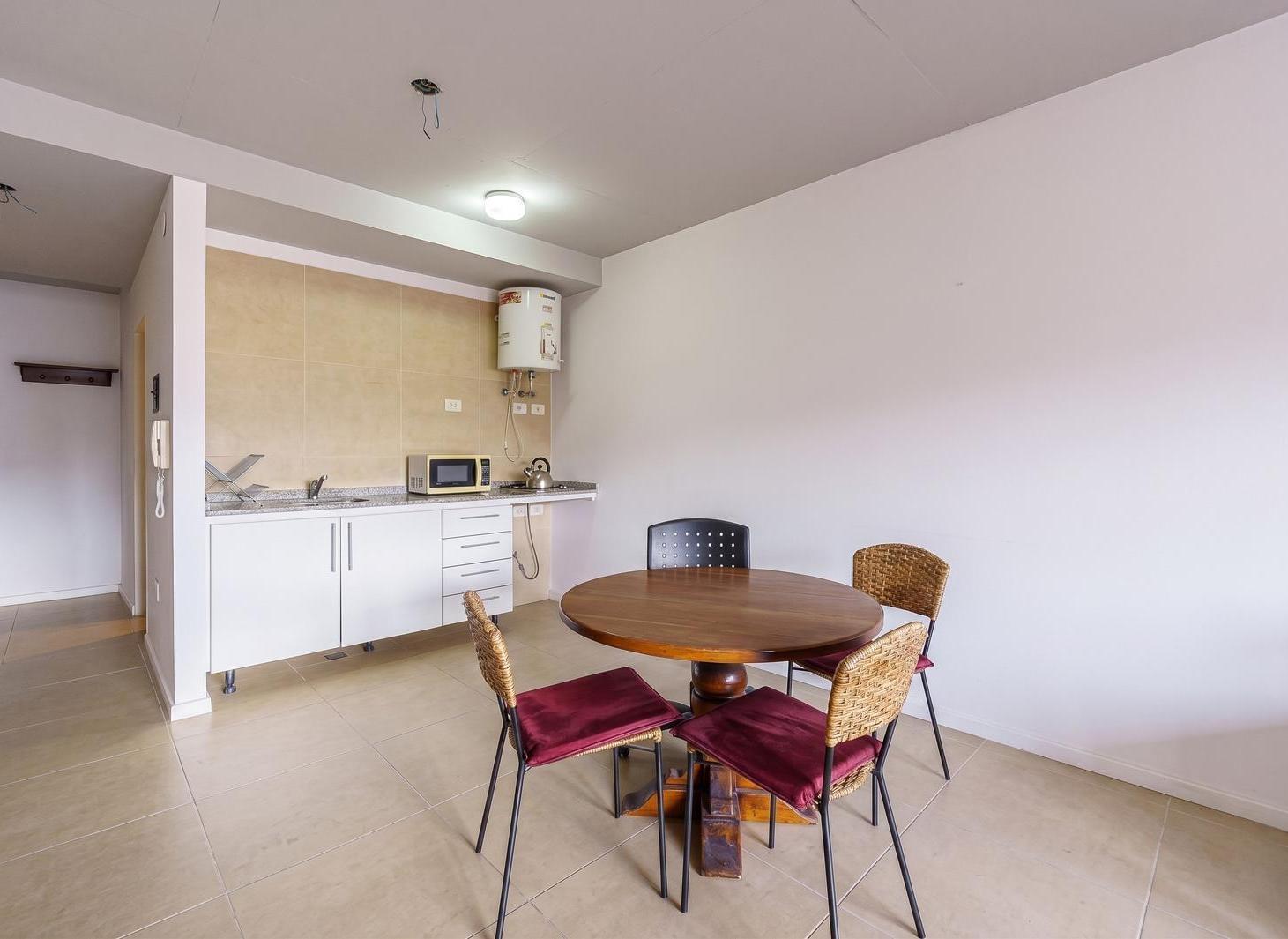 Departamento de un ambiente con cochera a la venta muy buen estado