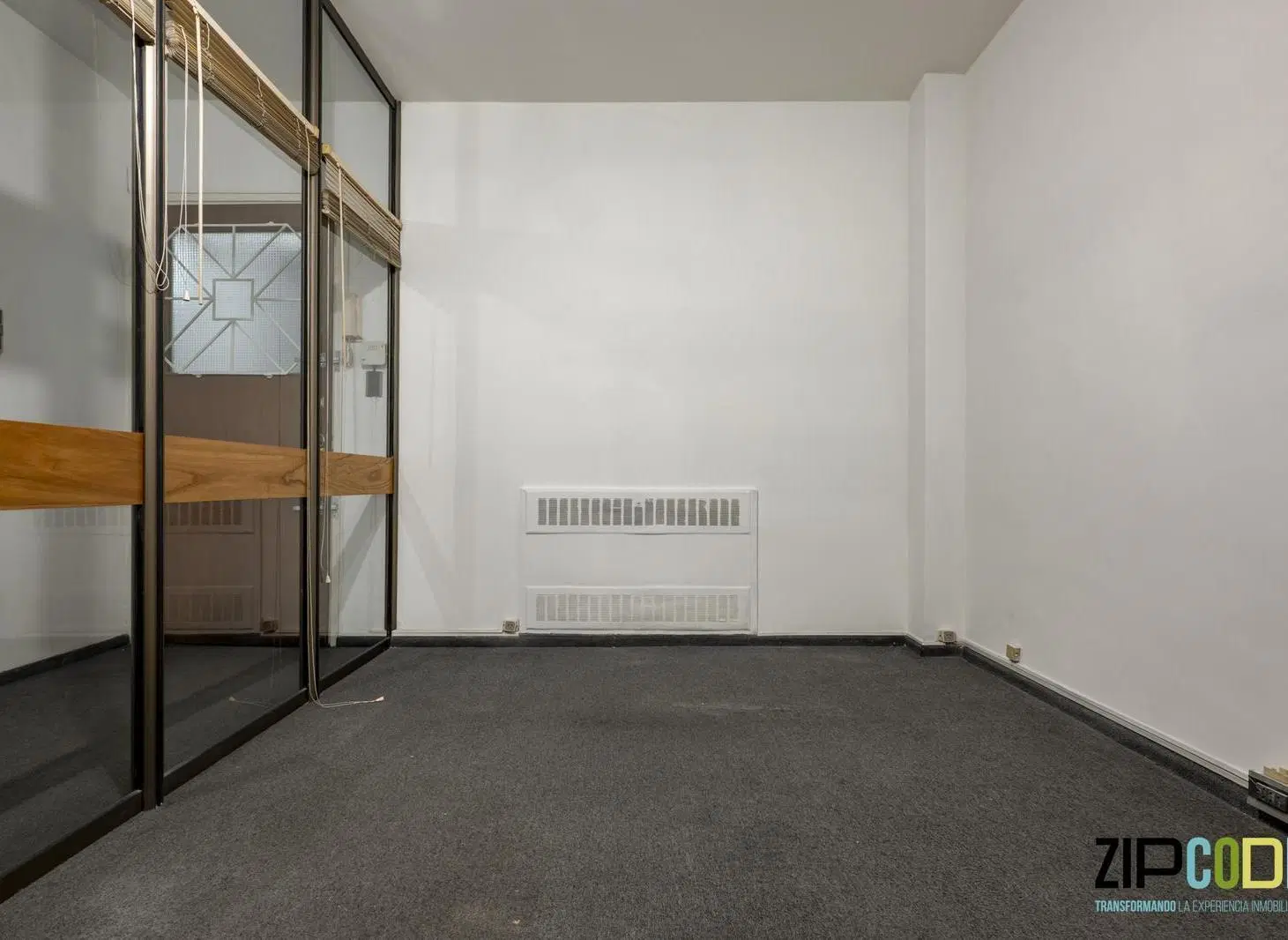 Venta Oficina en San Nicolas con 3 Despachos 5