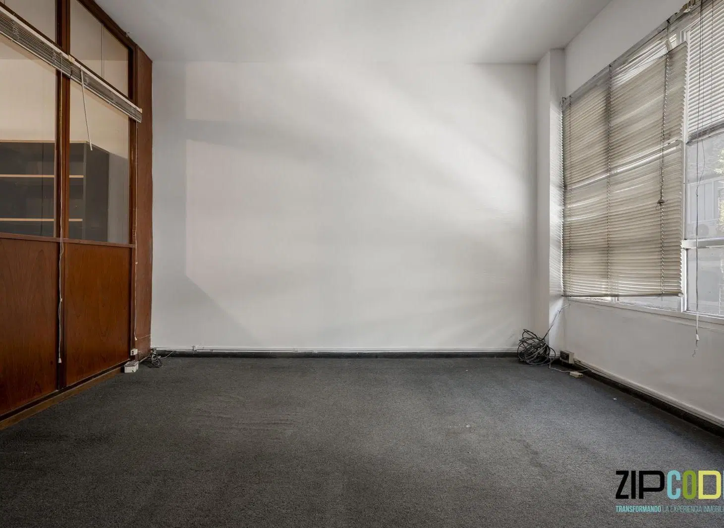 Venta Oficina en San Nicolas con 3 Despachos 3