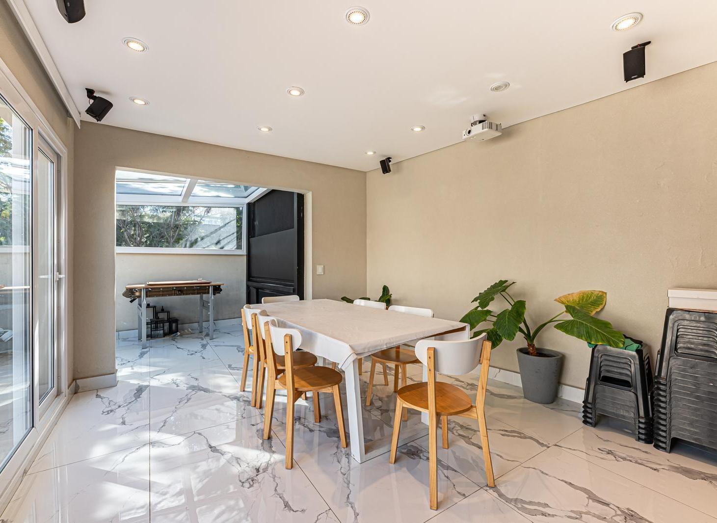 Venta divina Casa en Belgrano. Zona de Embajadas