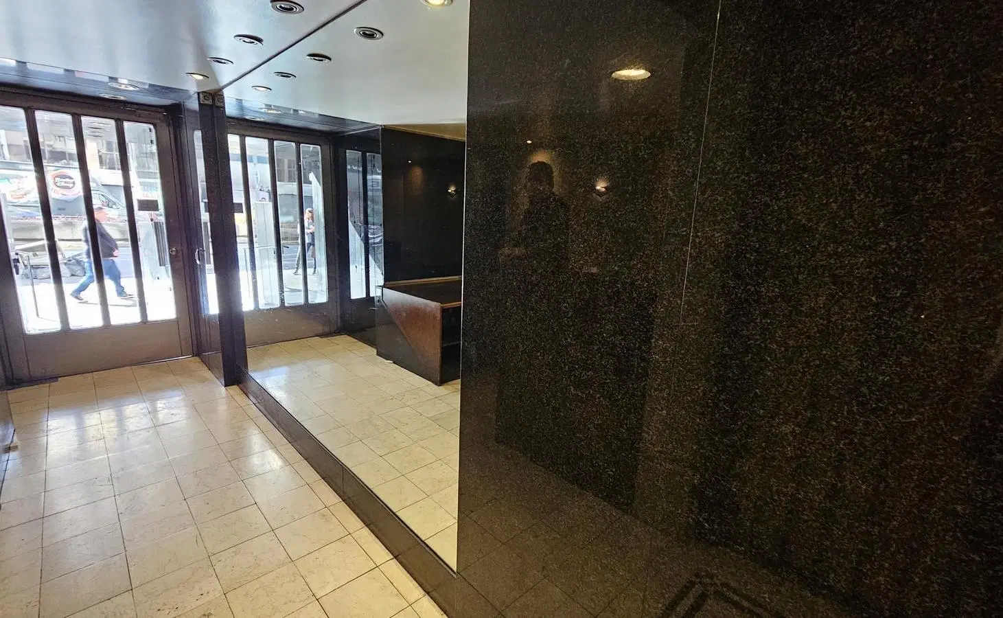 Departamento en Av Corrientes al 1600 - El Time square Argentino 3
