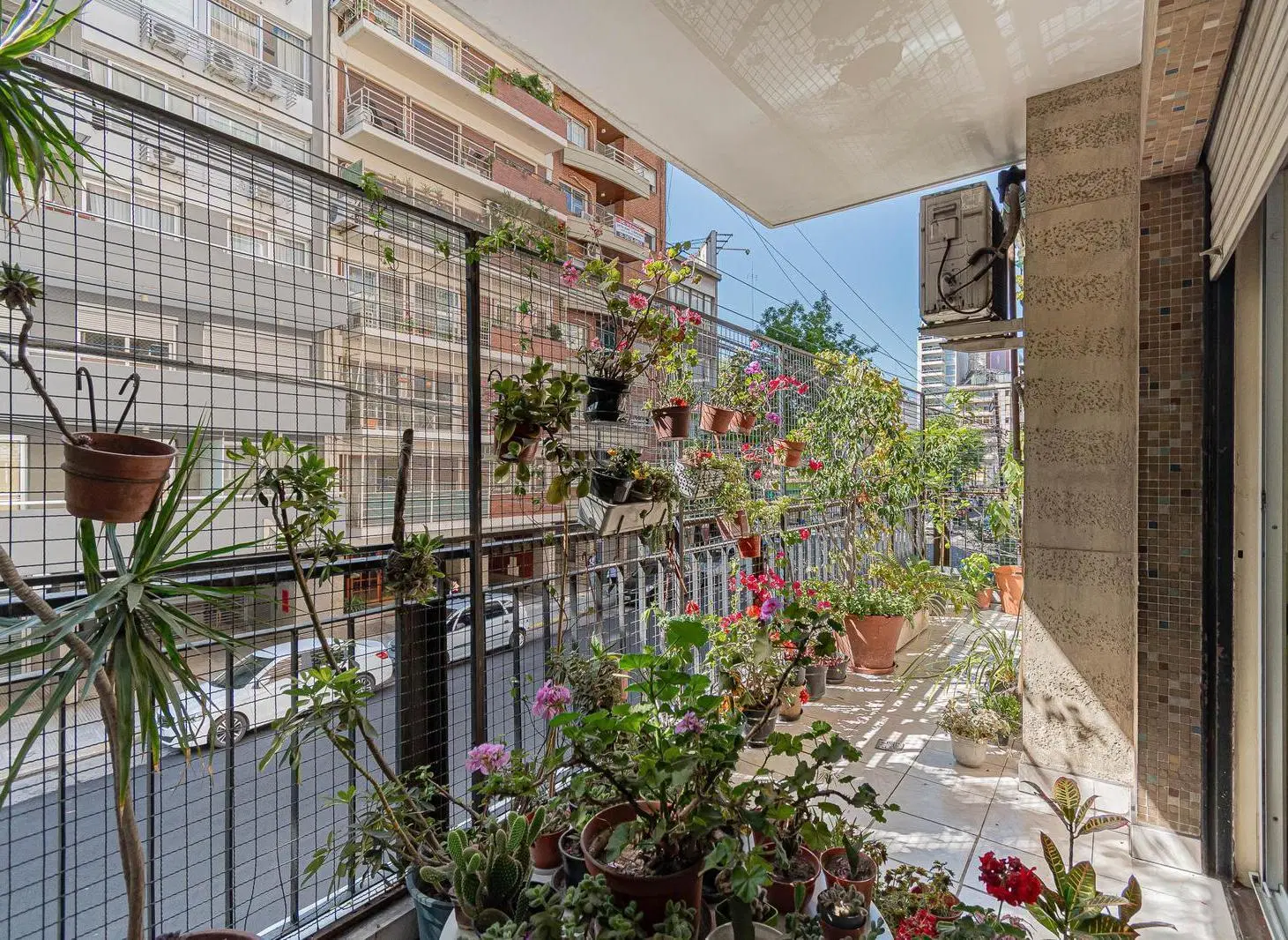 VENTA DEPARTAMENTO 4 AMBIENTES AL FRENTE CON PATIO, BELGRANO 1