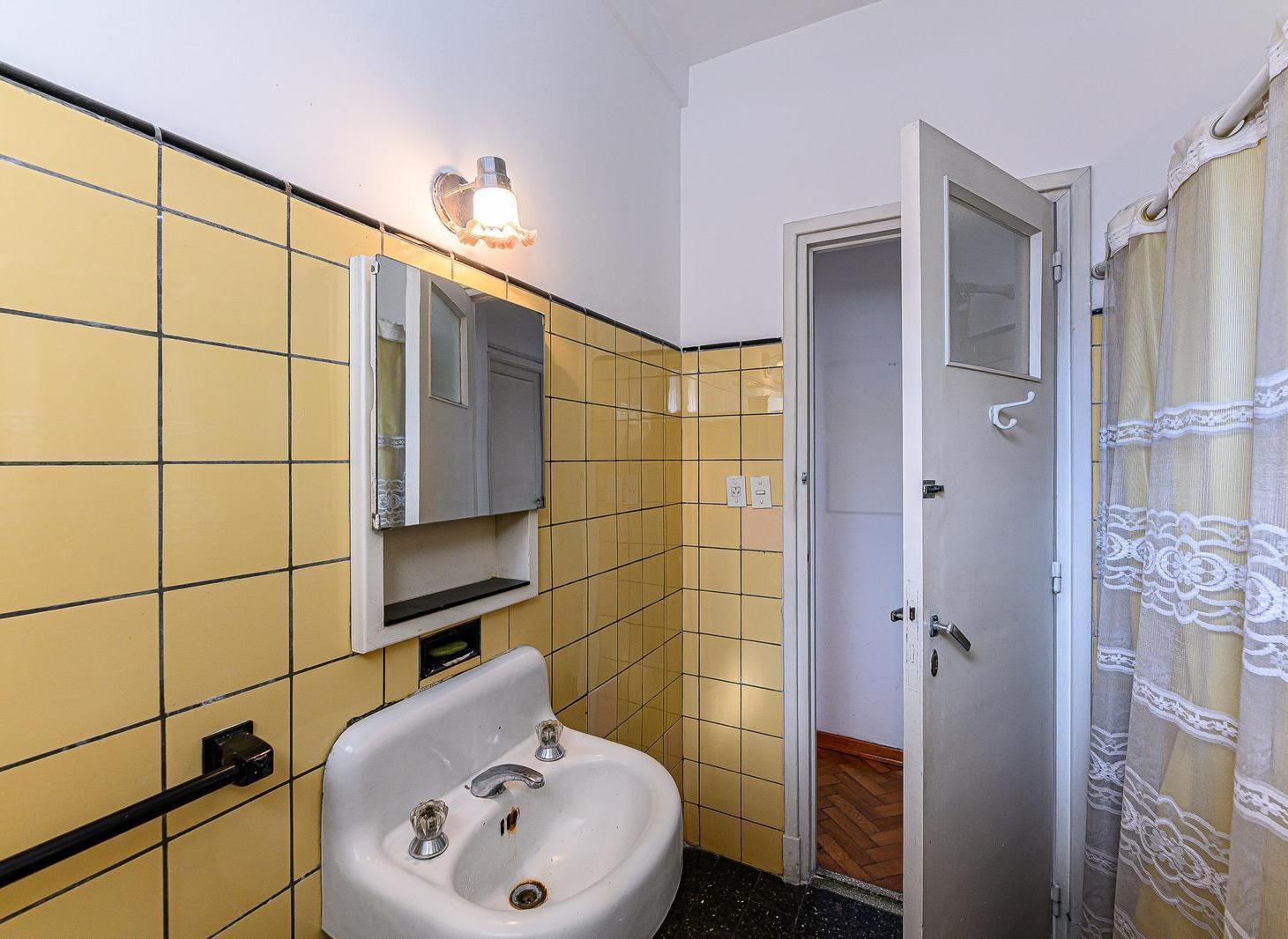 Venta de departamento en Almagro excelente ubicación