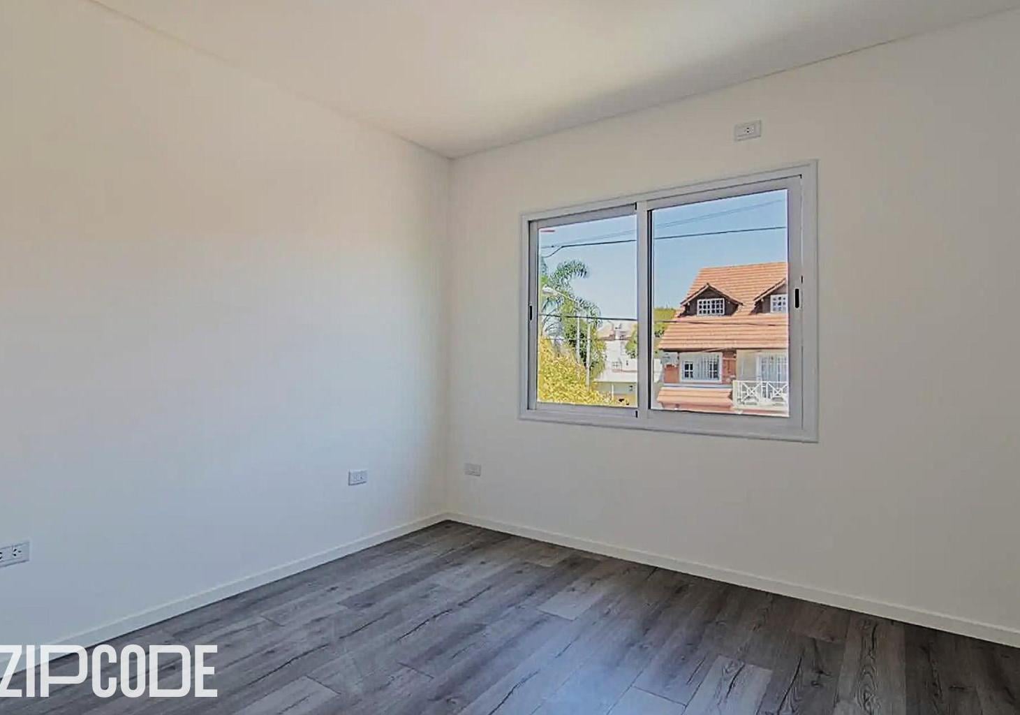 Venta Departamento Exclusivo 3 Amb con Jardín Propio y Parrilla | Complejo Combet | 147m² totales a