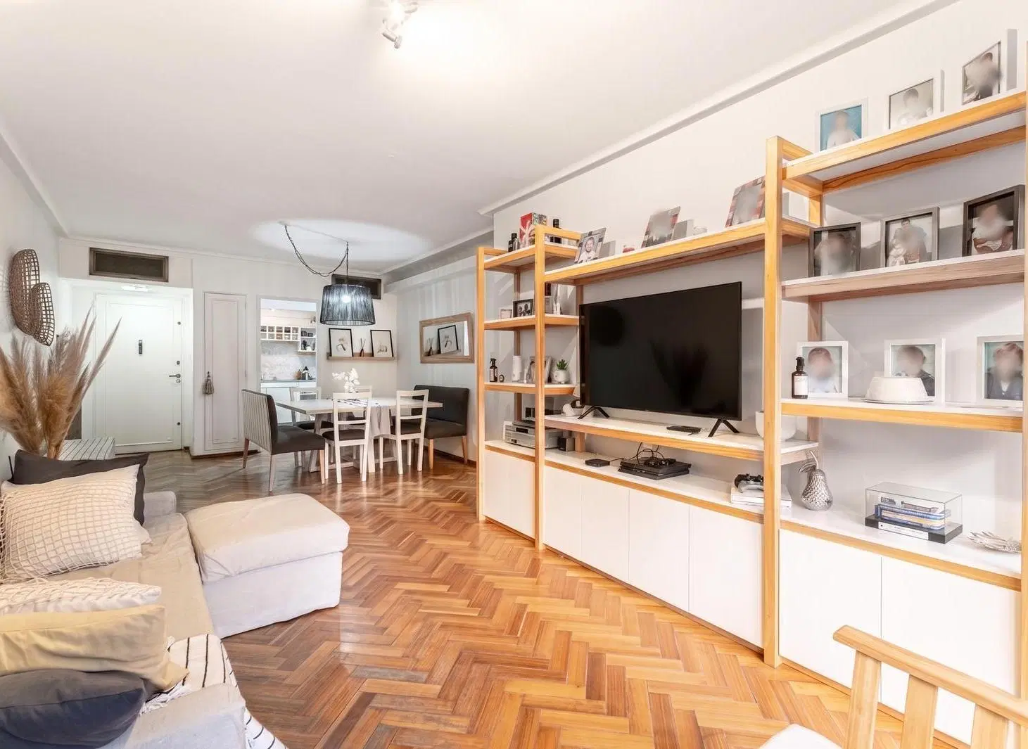 Departamento 4 ambientes con cochera en Belgrano 2