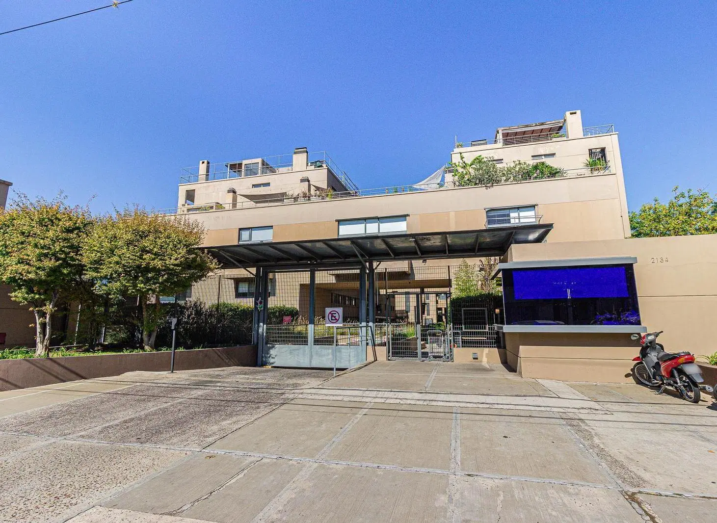 Triplex de Categoría en Olivos con Terraza Propia, Parrilla y Cochera 2