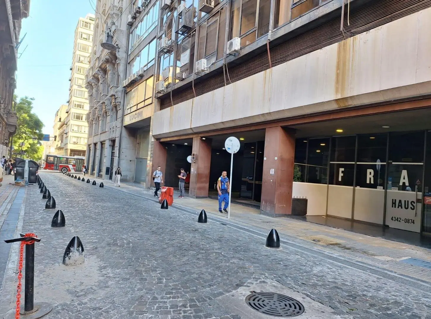 Cochera en Microcentro 1