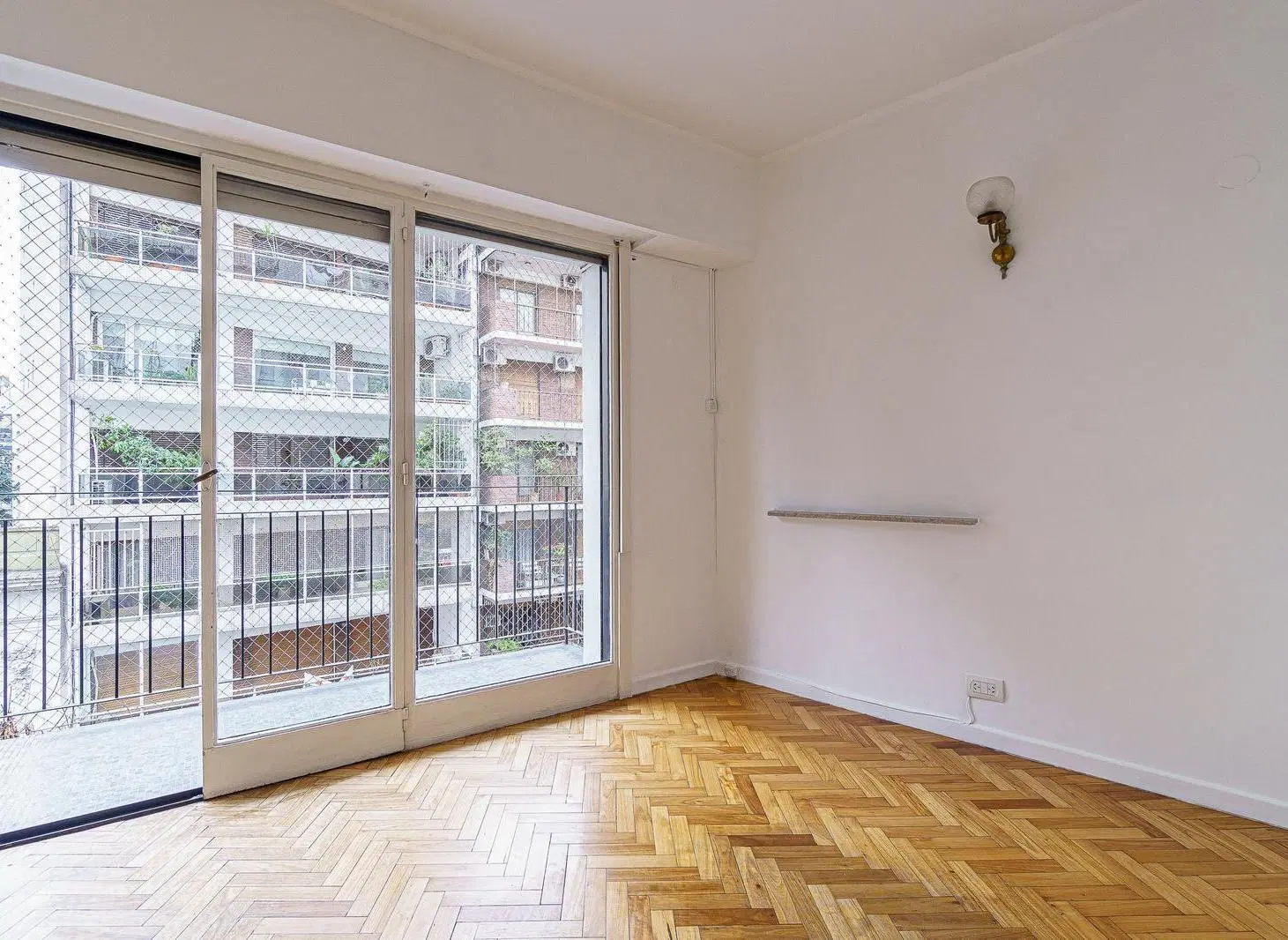 Impecable 2 Ambientes al Frente con Baño Renovado en Recoleta, Mansilla 3026 4