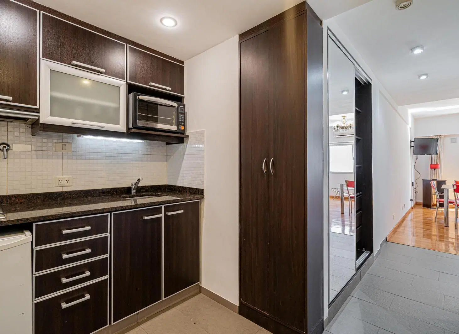 Venta Departamento 1 ambiente, cocina y baño completo en Retiro 4