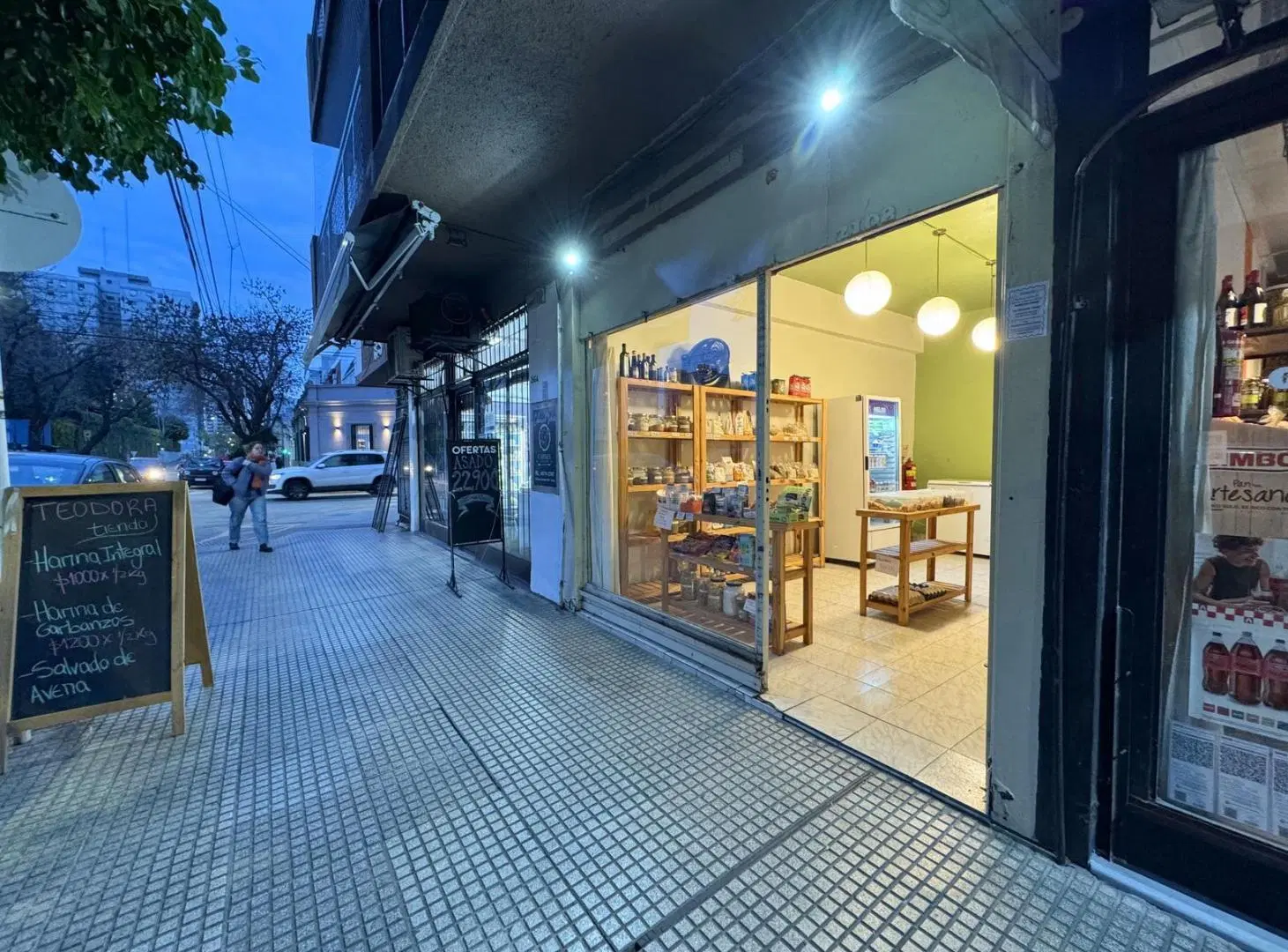 Local comercial a la calle 2