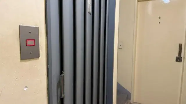 Departamento dos ambientes con balcón y cochera 4