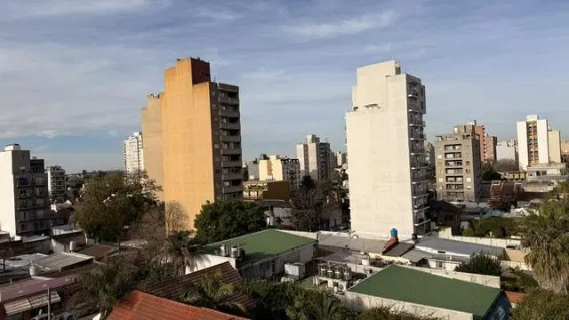 Departamento dos ambientes con balcón y cochera 8