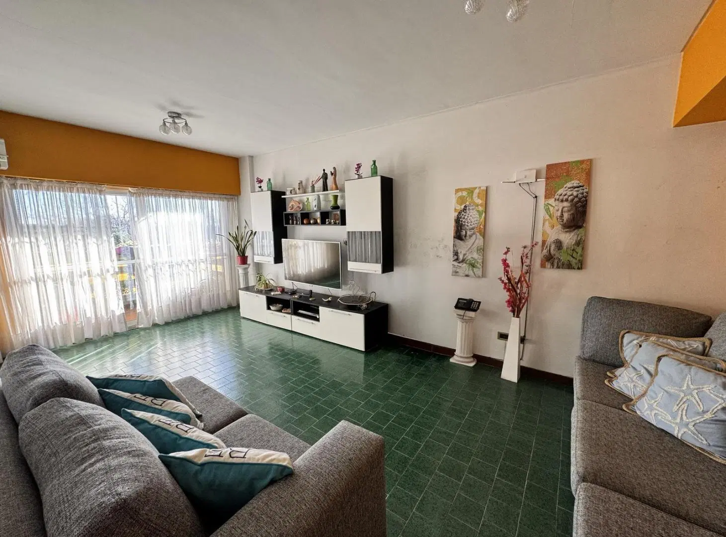 Departamento en venta en Remedios de Escalada 2