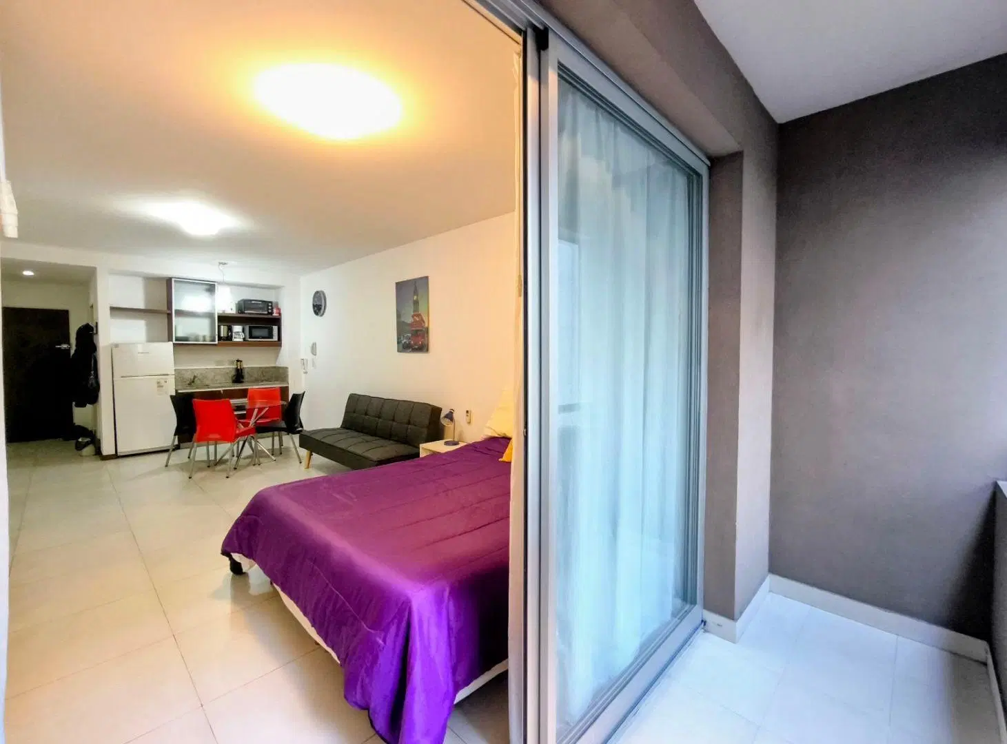 ALQUILER DE EXCELENTE MONOAMBIENTE CON BALCÓN Y AMOBLADO, EN RECOLETA ZONA FACULTADES 5